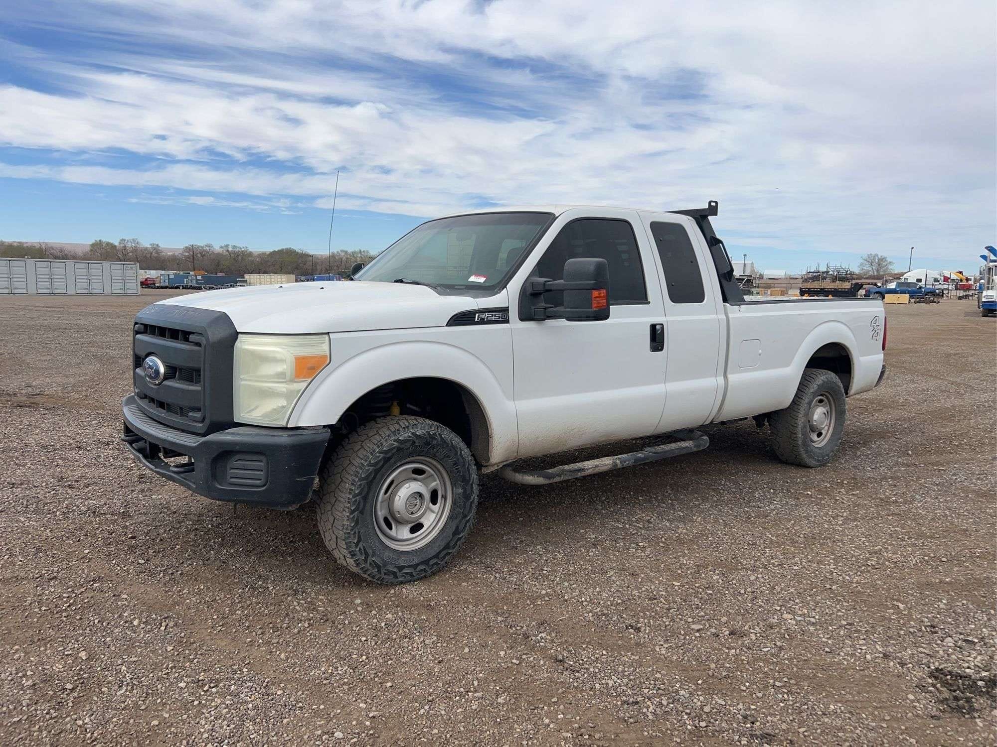 2010 Ford F-250 Equipment Image0
