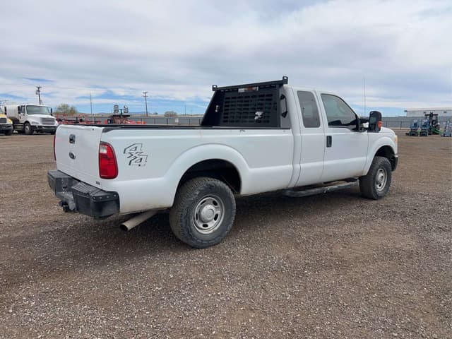 Image of Ford F-250 equipment image 2