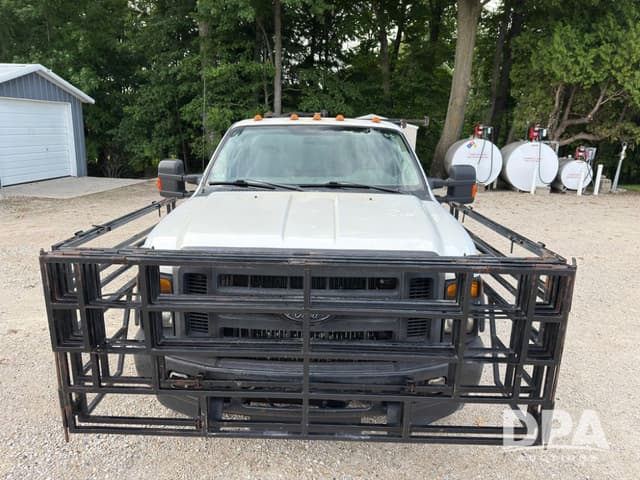 Image of Ford F-250 equipment image 1