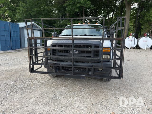 Image of Ford F-250 equipment image 4