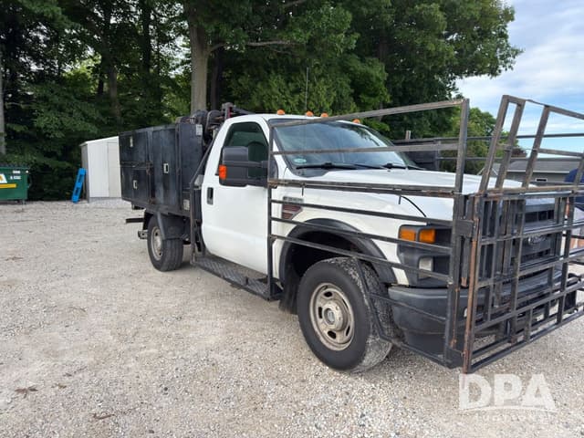 Image of Ford F-250 equipment image 3