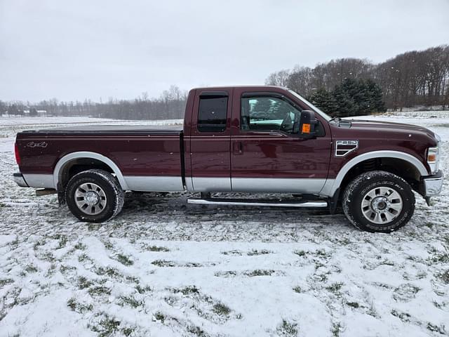 Image of Ford F-250 equipment image 3
