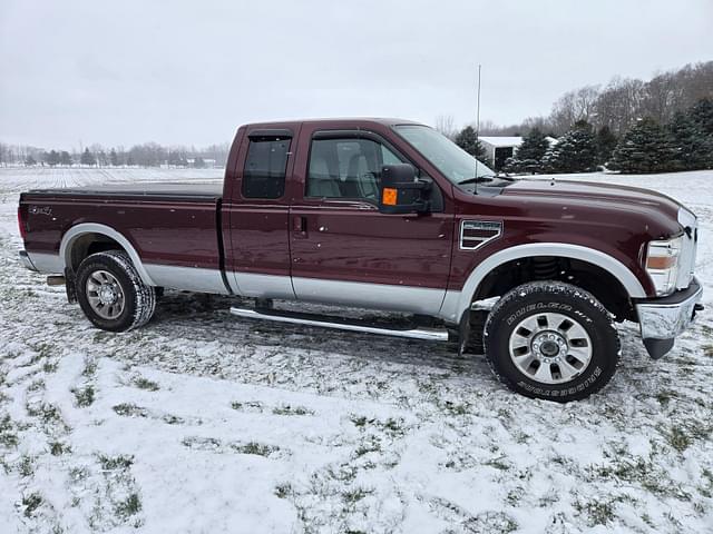 Image of Ford F-250 equipment image 2