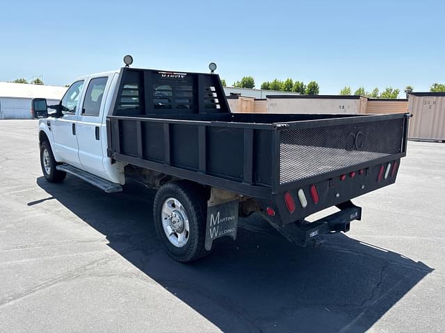 Image of Ford F-250 equipment image 3