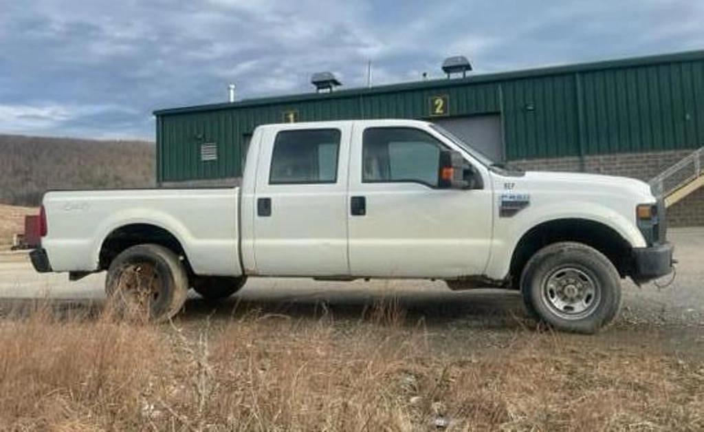 Image of Ford F-250 Primary image