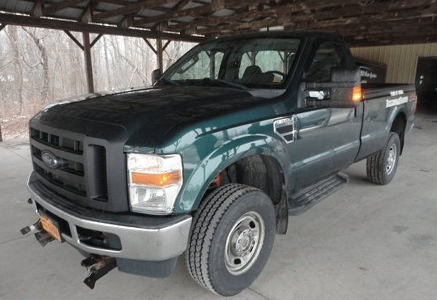 2010 Ford F-350 Equipment Image0