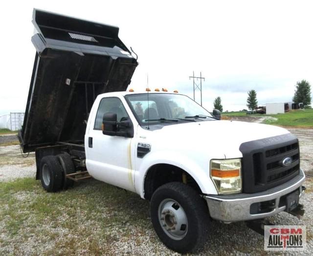 Image of Ford F-350 equipment image 2