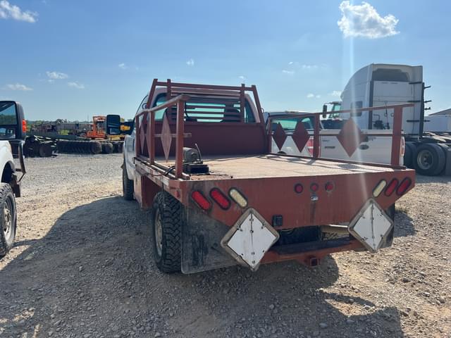 Image of Ford F-350 equipment image 1