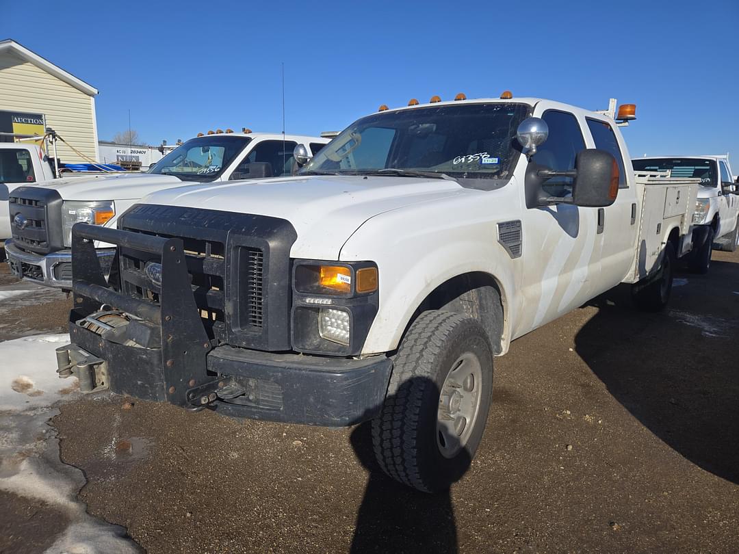 Image of Ford F-350 Primary image