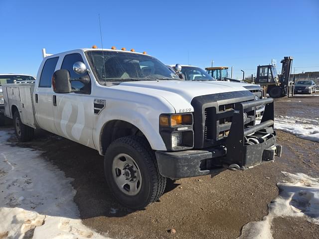 Image of Ford F-350 equipment image 2