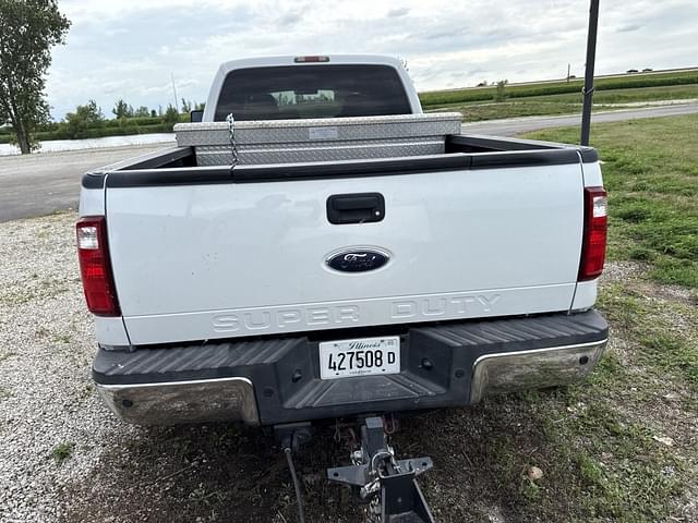Image of Ford F-350 equipment image 3