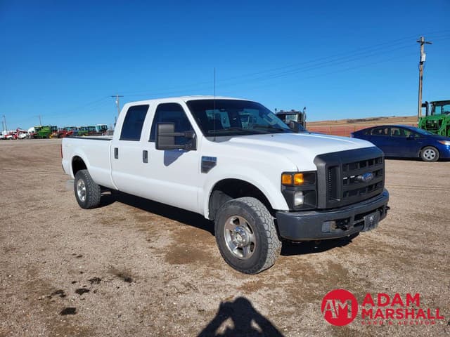 Image of Ford F-350 equipment image 1