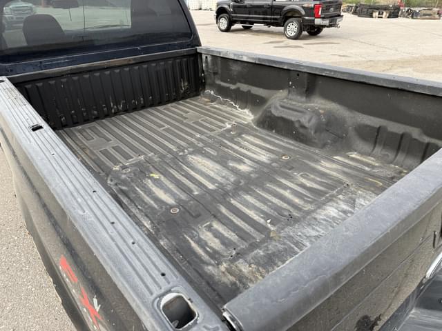 Image of Ford F-350 equipment image 4