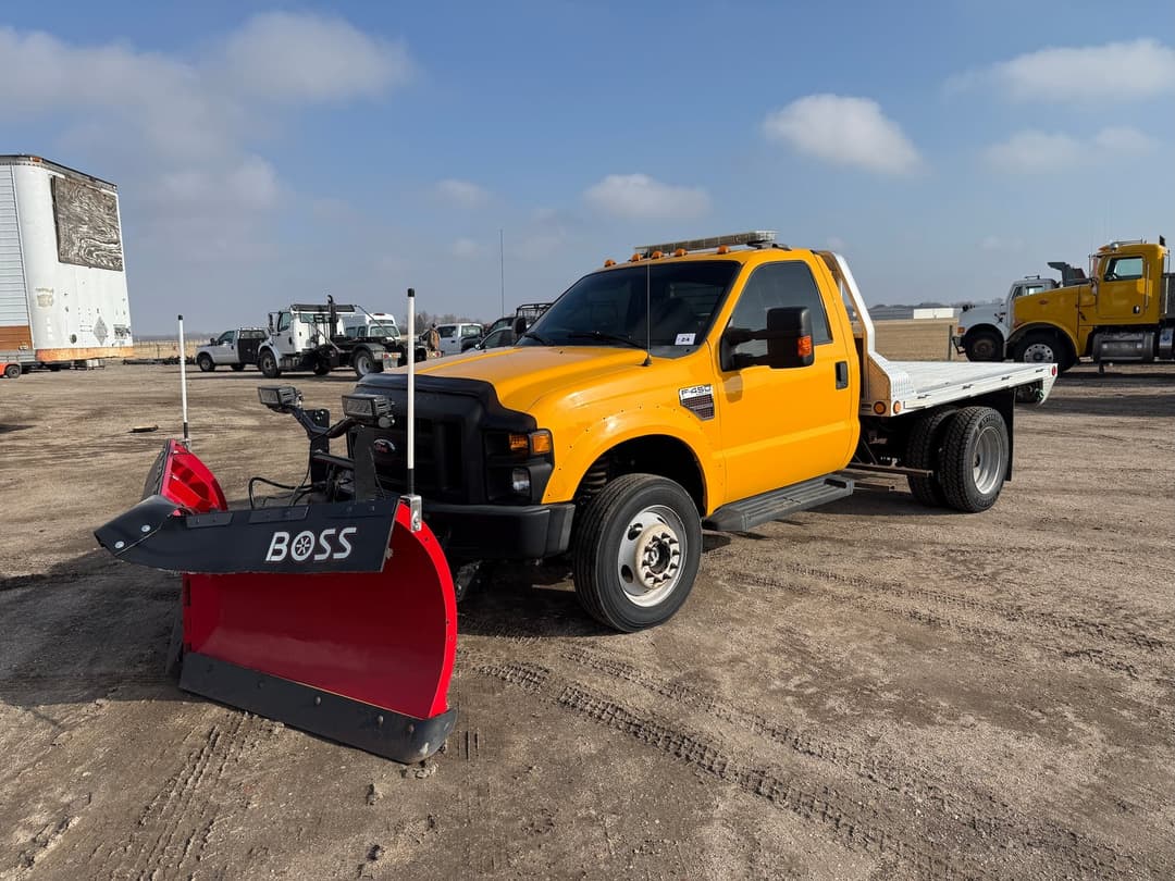 Image of Ford F-450 Primary image