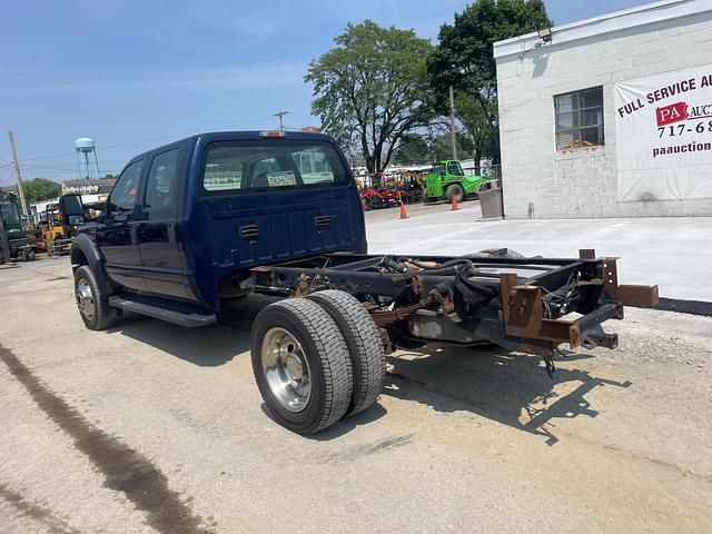 Image of Ford F-450 equipment image 3