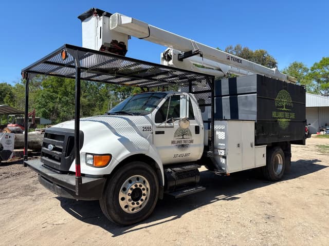 Image of Ford F-750 equipment image 1