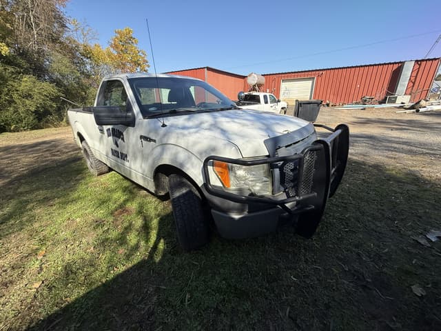 Image of Ford F-150 equipment image 2