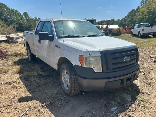 Image of Ford F-150 equipment image 1
