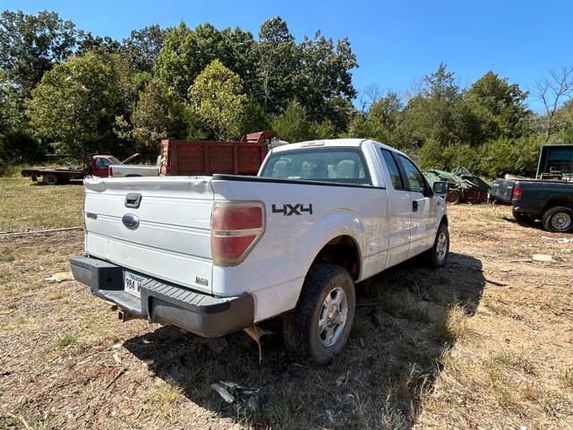 Image of Ford F-150 equipment image 2
