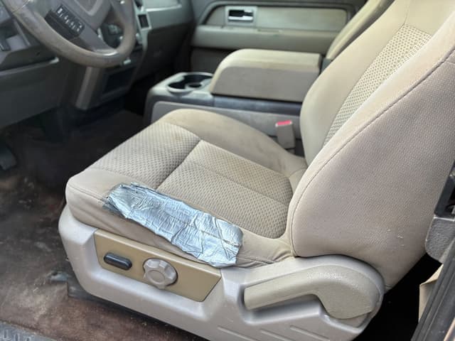 Image of Ford F-150 equipment image 4