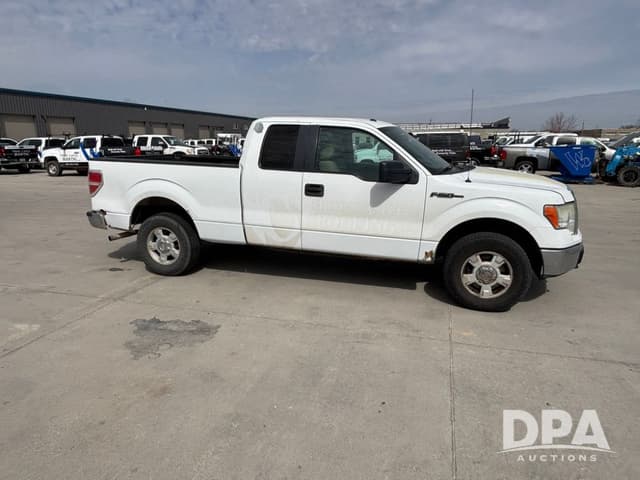 Image of Ford F-150 equipment image 2