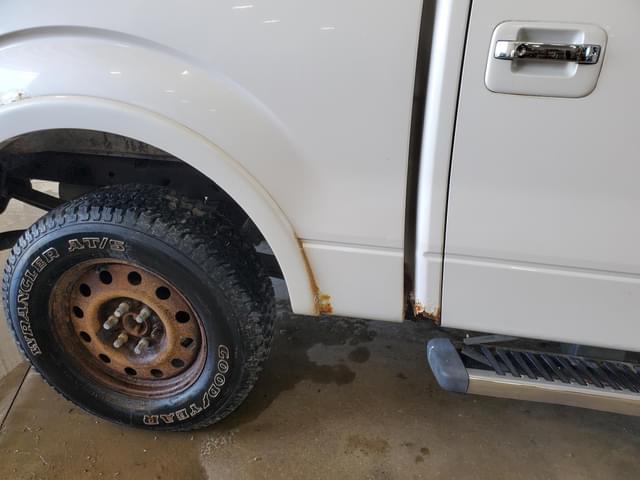Image of Ford F-150 equipment image 2