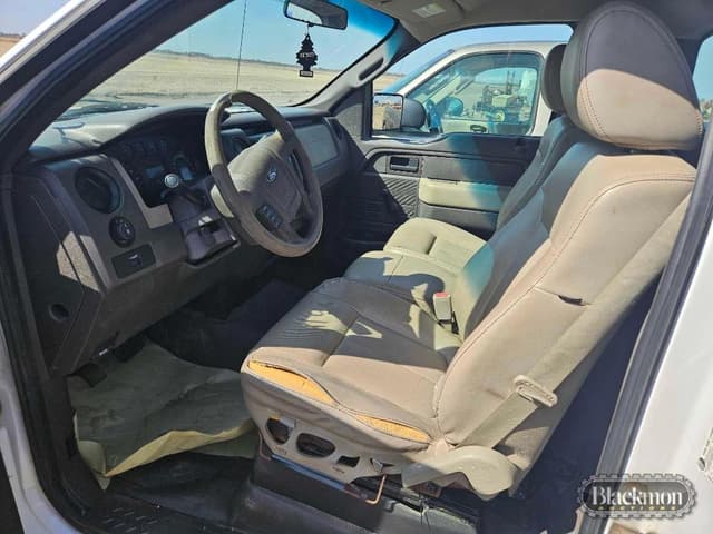 Image of Ford F-150 equipment image 3