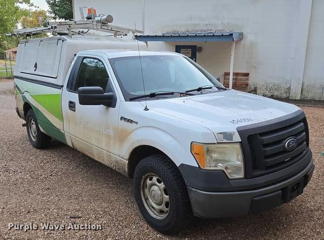 Image of Ford F-150 equipment image 2