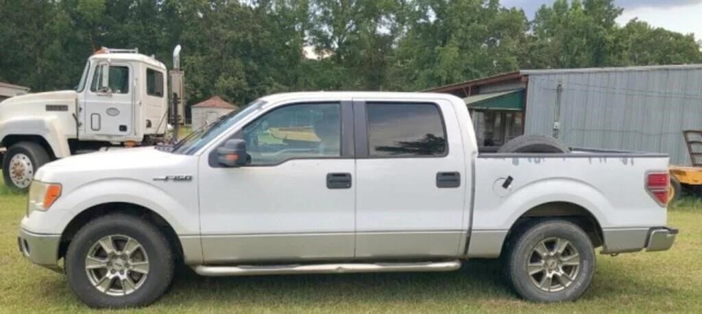 Image of Ford F-150 Primary image