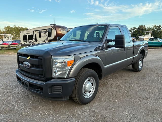 Image of Ford F-250 equipment image 2