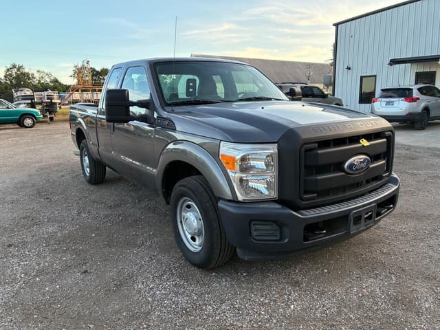 Image of Ford F-250 equipment image 1