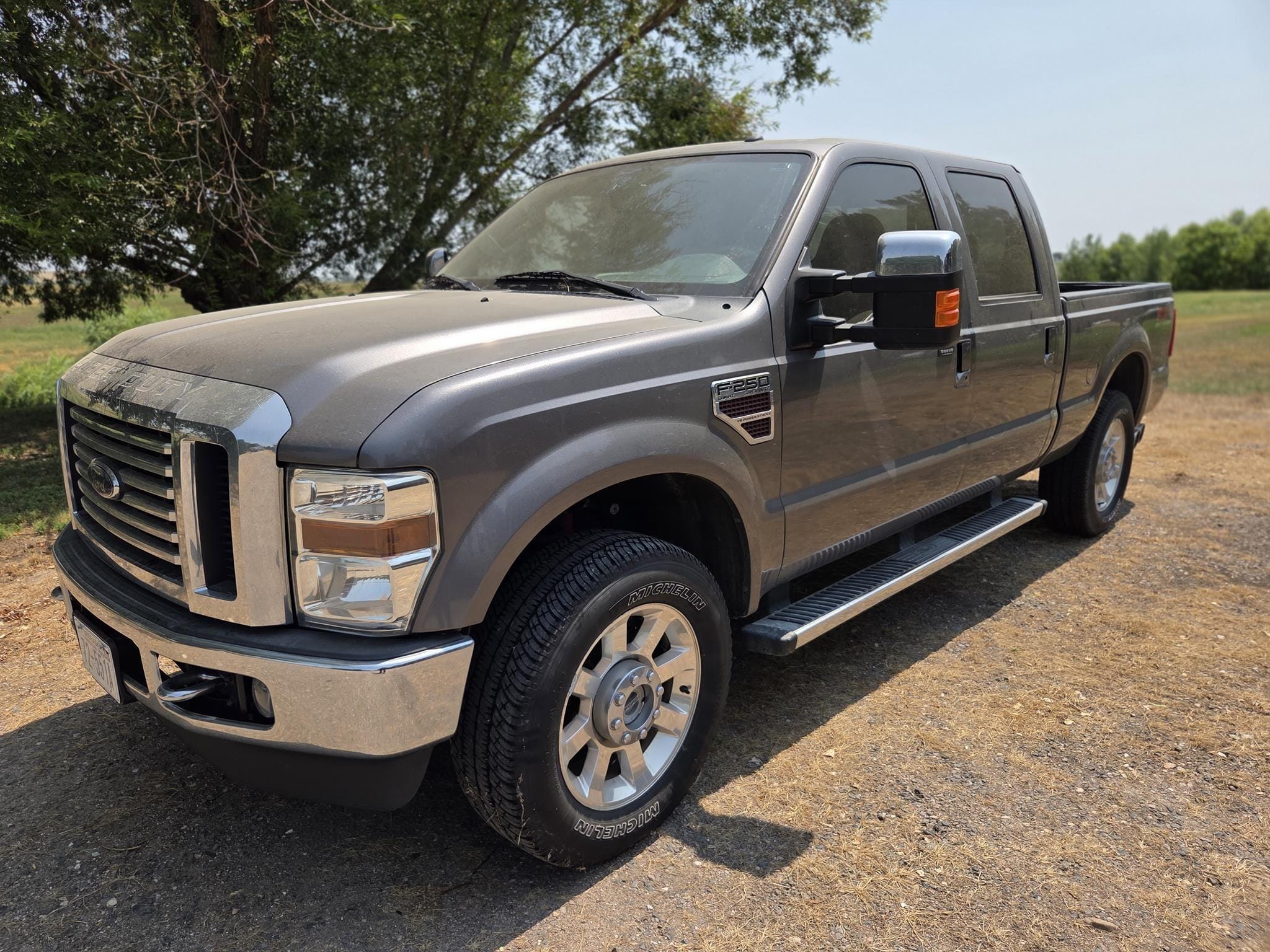 2010 Ford F-250 Equipment Image0