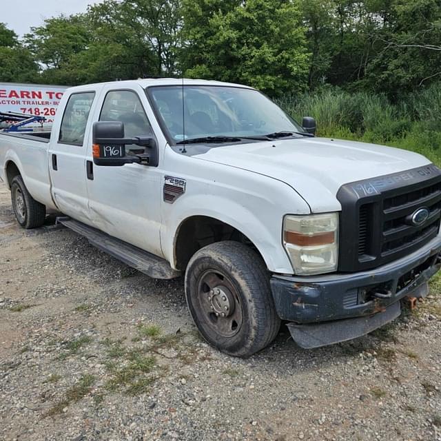 Image of Ford F-250 equipment image 1