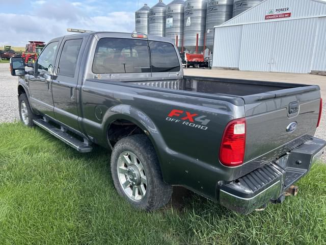 Image of Ford F-250 equipment image 2