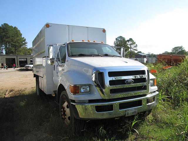 Image of Ford F-250 equipment image 1