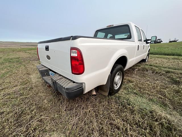 Image of Ford F-250 equipment image 4