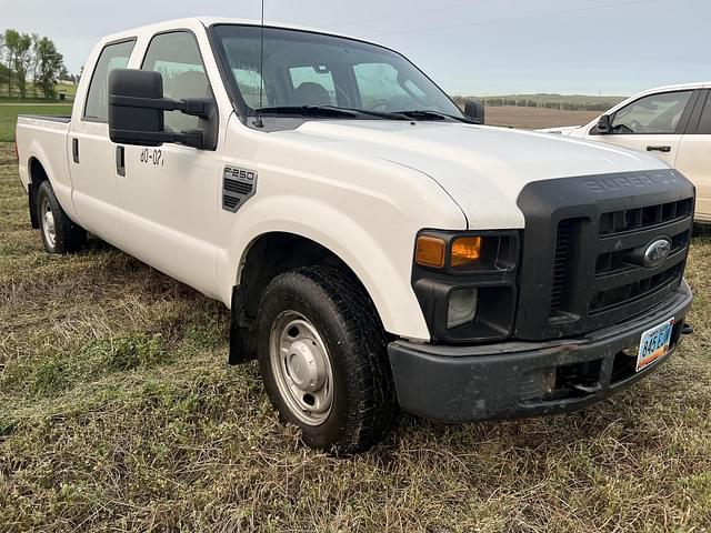 Image of Ford F-250 equipment image 2