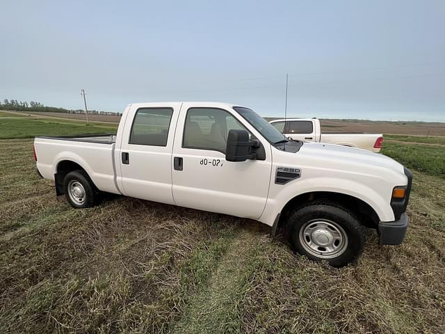 Image of Ford F-250 equipment image 3