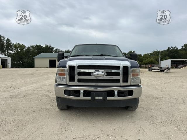 Image of Ford F-250 equipment image 4