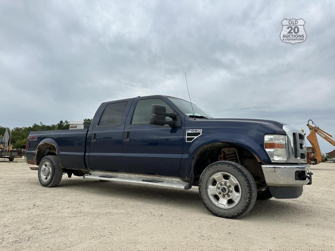 Image of Ford F-250 Primary image