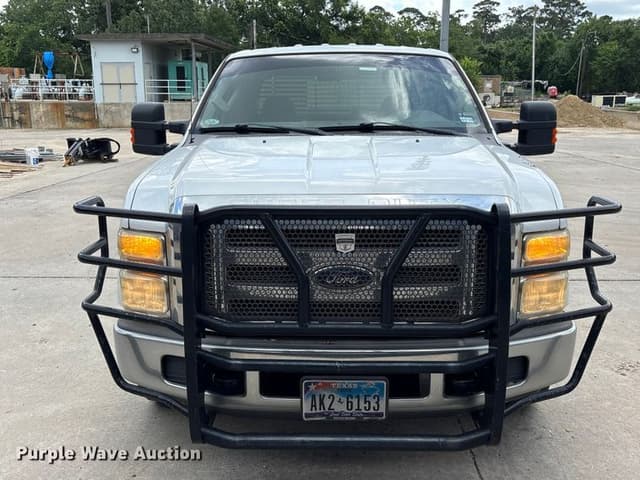 Image of Ford F-250 equipment image 1