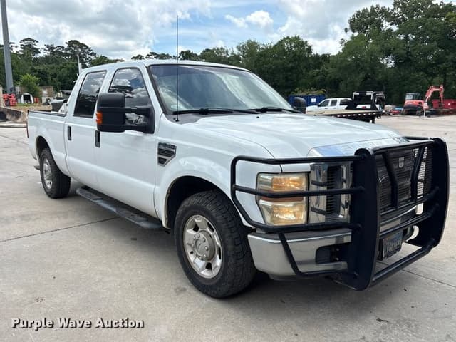 Image of Ford F-250 equipment image 2