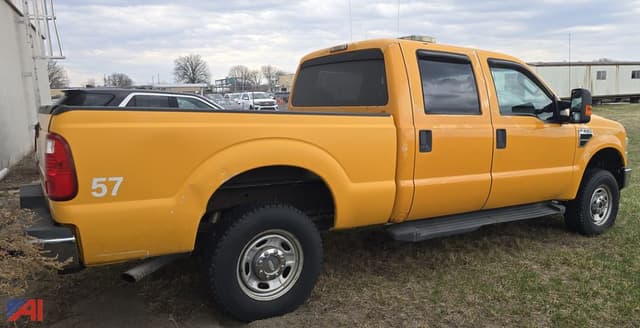 Image of Ford F-250 equipment image 3