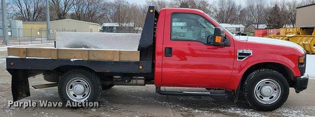 Image of Ford F-250 equipment image 3