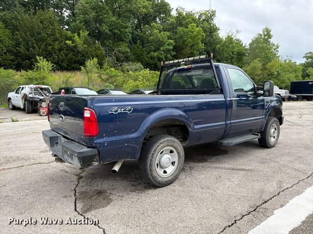 Image of Ford F-250 equipment image 4