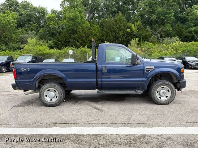 Image of Ford F-250 equipment image 3