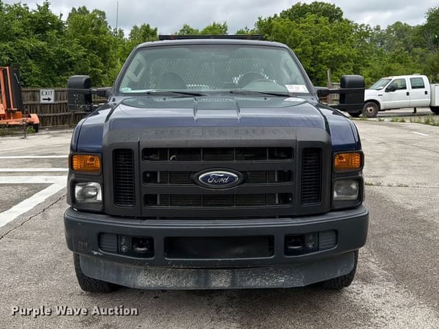 Image of Ford F-250 equipment image 1