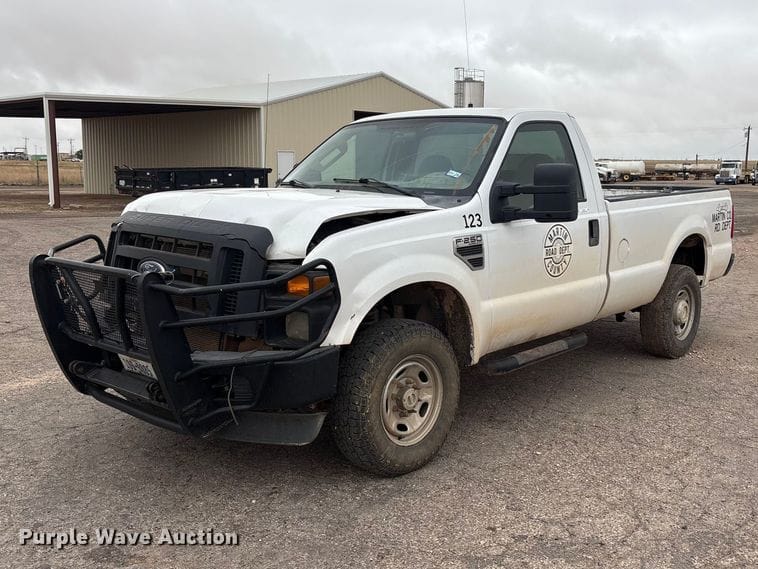 2010 Ford F-250 Equipment Image0