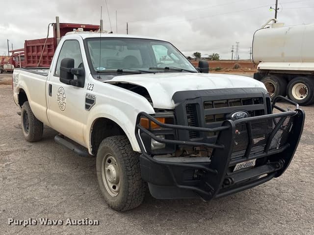 Image of Ford F-250 equipment image 2