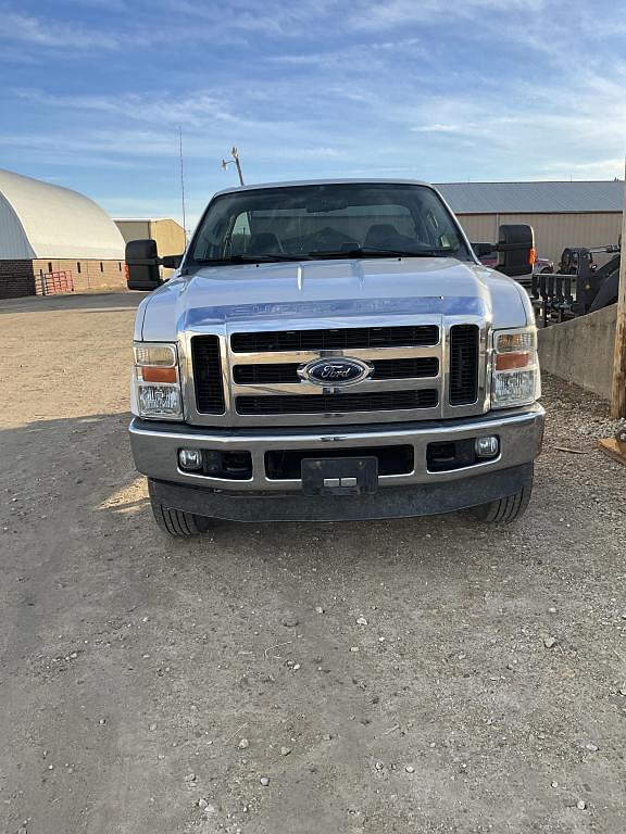 Image of Ford F-250 equipment image 3